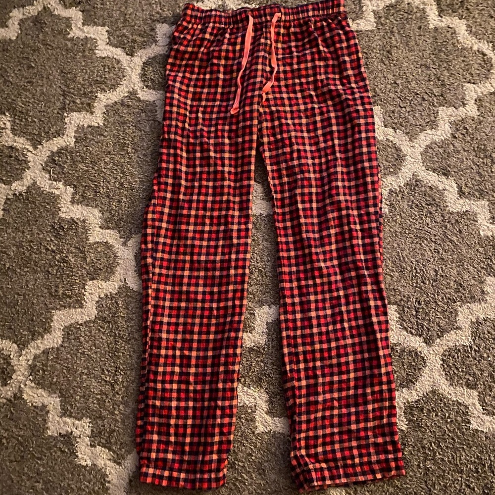 pink pajama pants